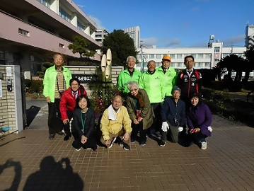 高蔵学区の門松完成