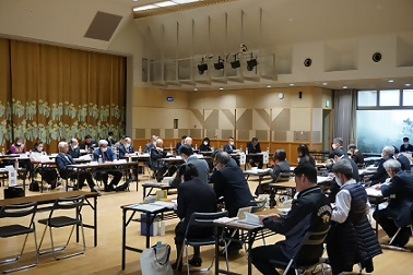 区民会議の会議中の様子