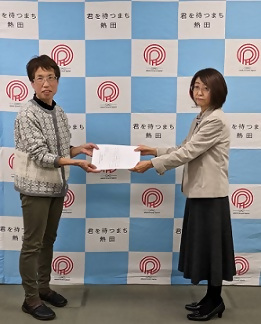 要望事項を受け取る区長
