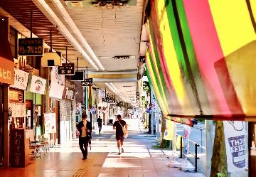 神宮前商店街の様子