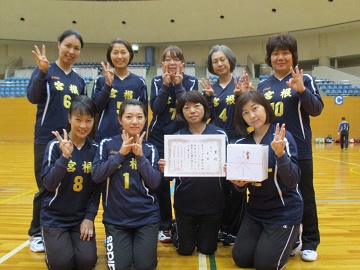 第3位の「宮根」チームの皆さんの写真