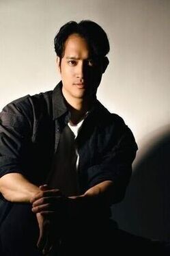 俳優の佳久創さんの写真