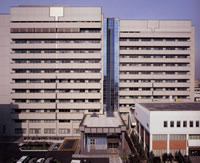 市大医学部研究棟の画像