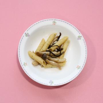 新献立のペンネのバターしょうゆいための写真です