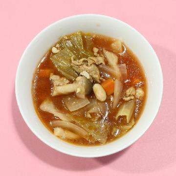 生徒応募献立のポークビーンズ風トマトスープの写真です