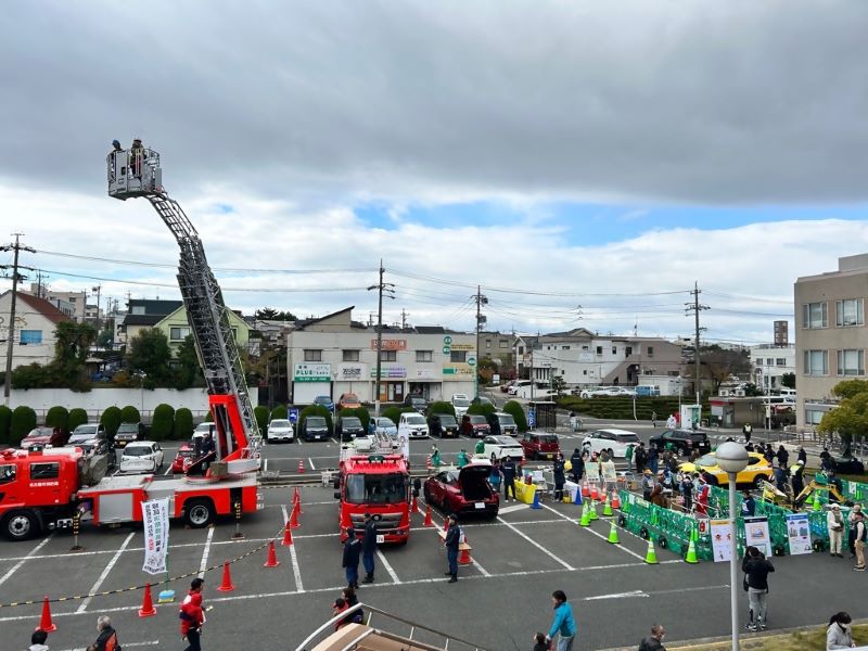 駐車場の全景