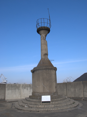 現在の10号地灯台の様子です。