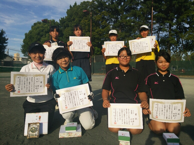女子の部、入賞者の皆さんの画像