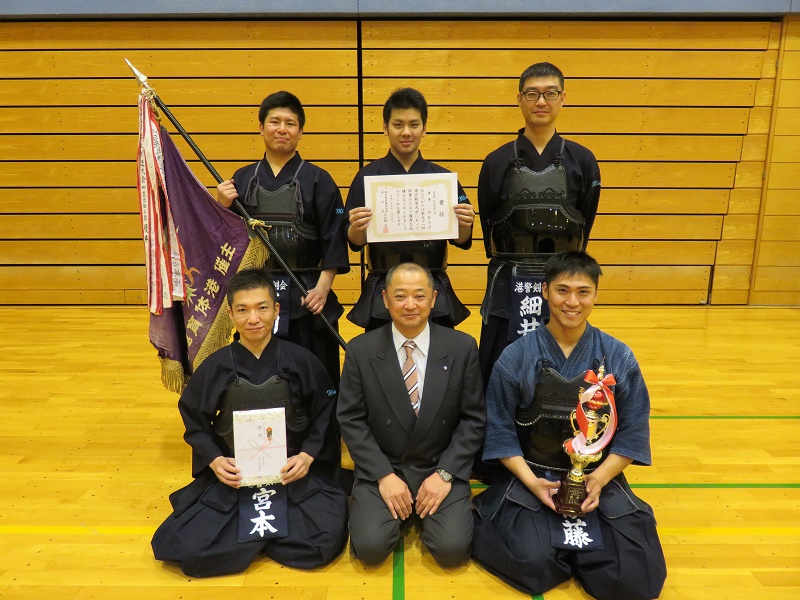団体戦：加盟団体の部の優勝チームの皆さまの画像