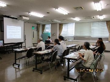 港保健センターにおけるペットの防災教室の写真