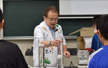 知って楽しむ！夏のおもしろ科学実験教室！