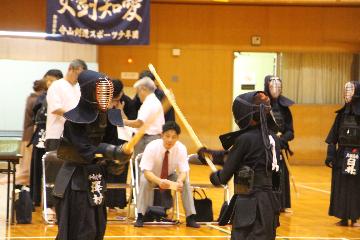 剣道の試合風景