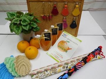 ワークハウスみかんやまで作成したジャムやキーホルダーなど
