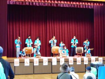 地元町内会の太鼓演奏