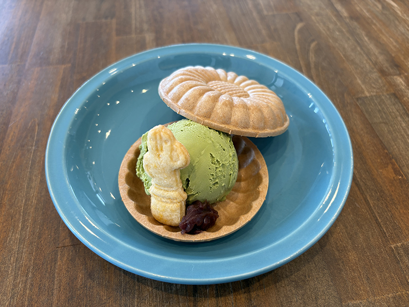 体感!しだみ古墳群ミュージアム CAFE MORI no UTA  (守山区)「こふんもなか」
