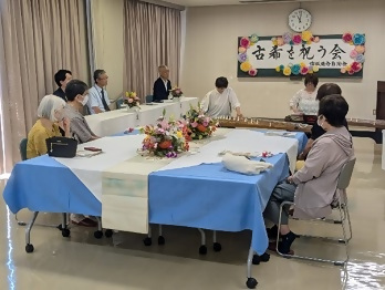 琴の演奏の様子