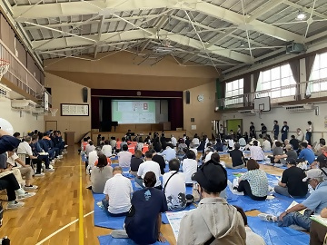防災訓練の写真（体育館1）
