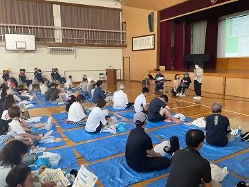 防災訓練の写真（体育館2）
