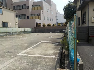 貸3
